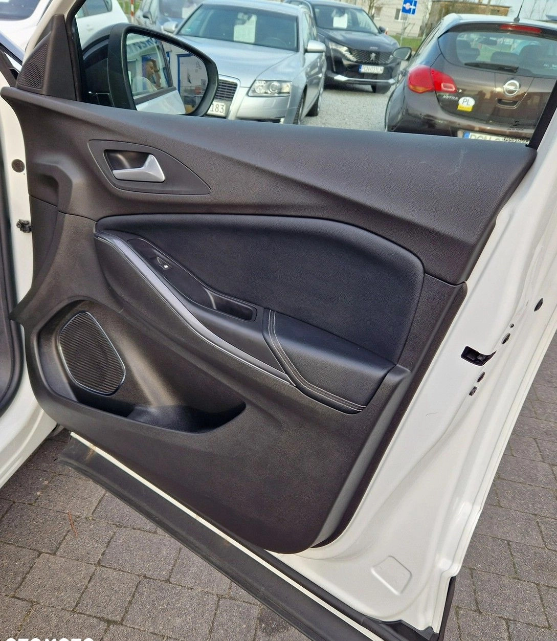 Opel Grandland X cena 69999 przebieg: 79000, rok produkcji 2018 z Dębno małe 781